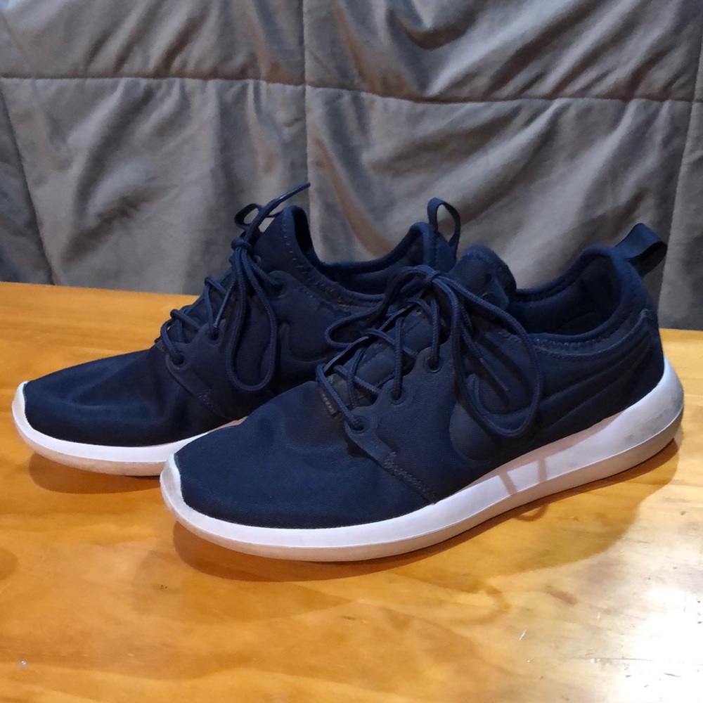 Nike Roshe Navy